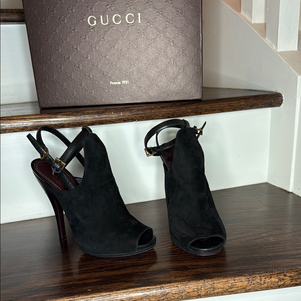 Gucci Black Suede Heels with Ankle Strap and Platform
